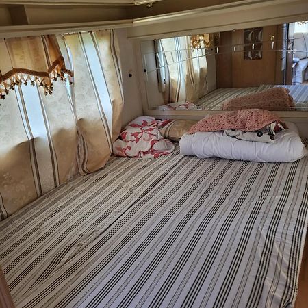 Отель Pirttiniemen Lomakylae Muurasjarvi Экстерьер фото